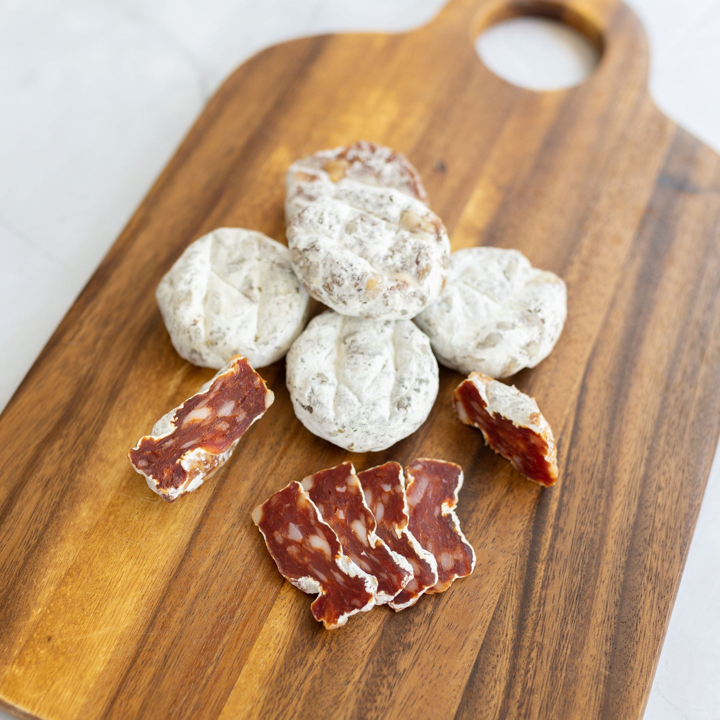 Delicious beret-basque-mini charcuterie